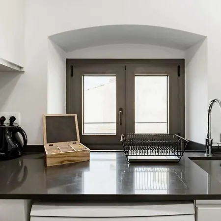 Apartment Revitalized In Historical Building Girona